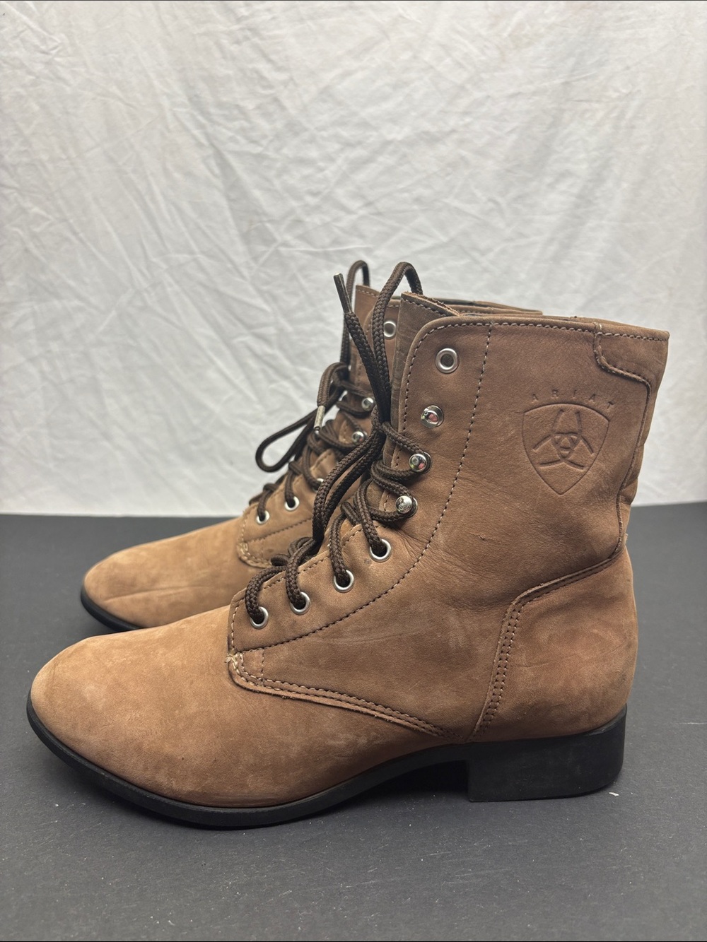 Ariat Lace-Up Combat Boots, SZ 8.5 M, box 49